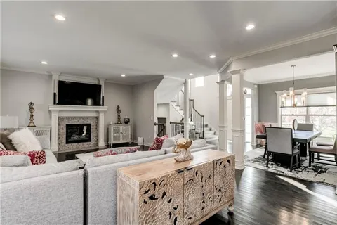 $739,000 | 18732 West 99th Street, Lenexa, KS 66220