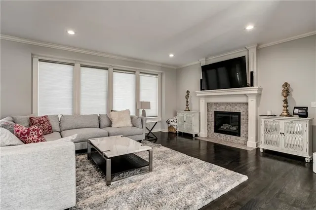 $739,000 | 18732 West 99th Street, Lenexa, KS 66220