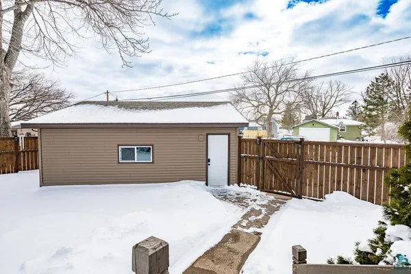 $284,900 | 1714 East 4th Street, Superior, WI 54880