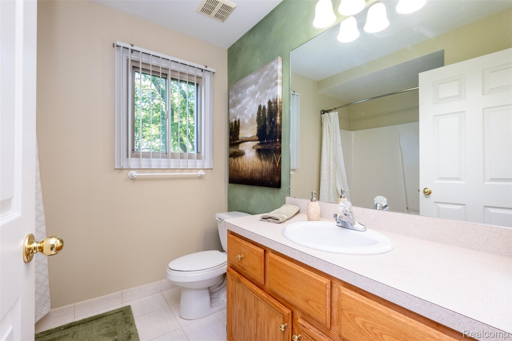 3579 Longview Avenue Rochester, MI 48307 - Photo 21 of 34 3579 Longview-22.jpg