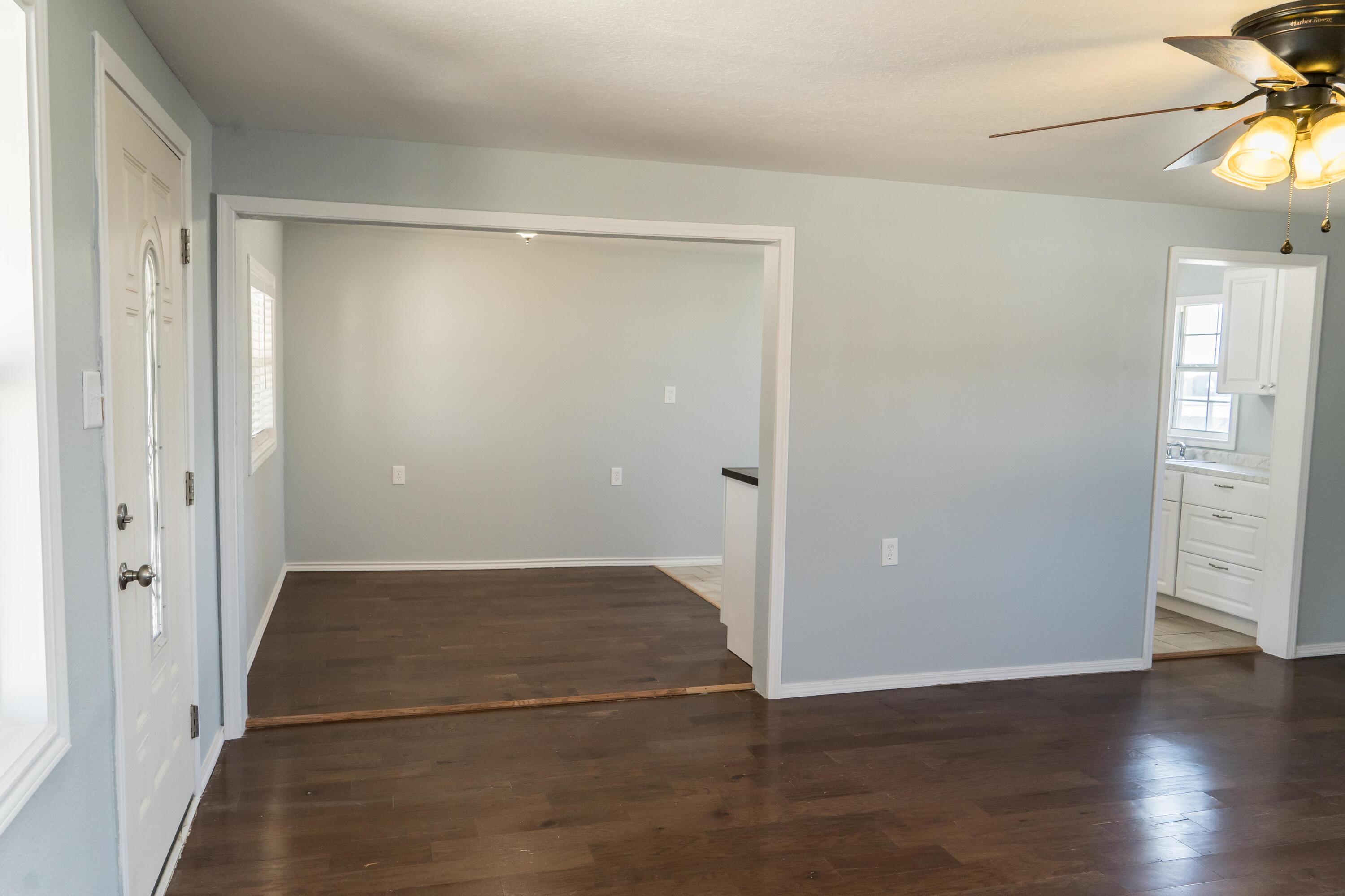 402 East 9th Plainview, TX 79072 - Photo 10 of 41 _LPC7415