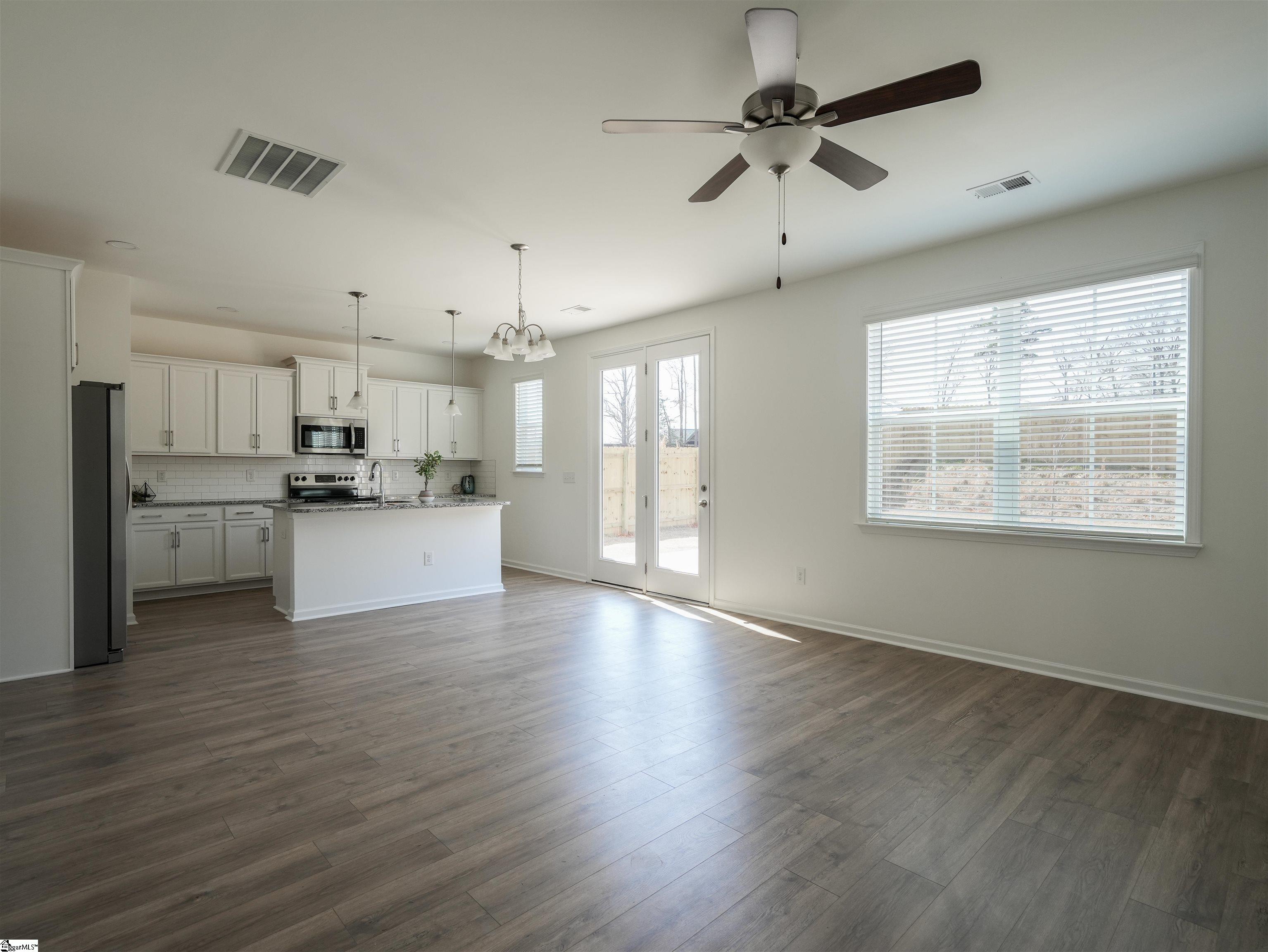 403 Bryland Way Fountain Inn, SC 29644 - Photo 8 of 15