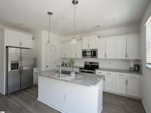 $2,220 | 403 Bryland Way, Fountain Inn, SC 29644