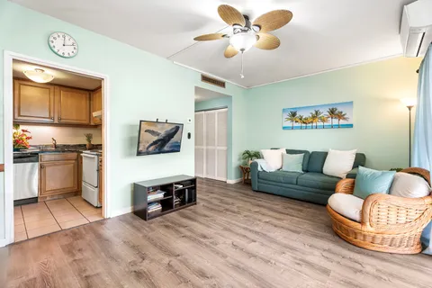 $339,000 | 75-5719 Ali'i Drive, Unit 220, Kailua-Kona, HI 96740