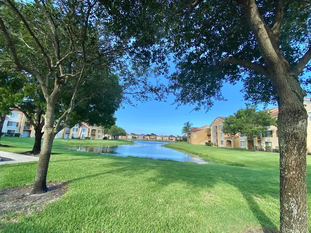 $1,750 | 4241 San Marino Boulevard, Unit 306, West Palm Beach, FL 33409