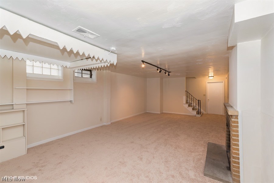 6364 Stumph Road Cleveland, OH 44130 - Photo 19 of 22