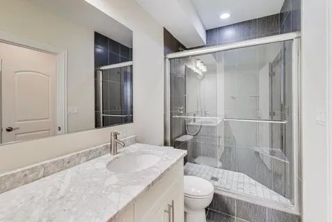 $399,000 | 1855 North Damen Avenue, Unit G, Chicago, IL 60622