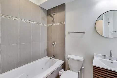 $399,000 | 1855 North Damen Avenue, Unit G, Chicago, IL 60622