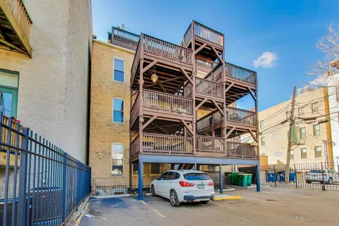 $399,000 | 1855 North Damen Avenue, Unit G, Chicago, IL 60622