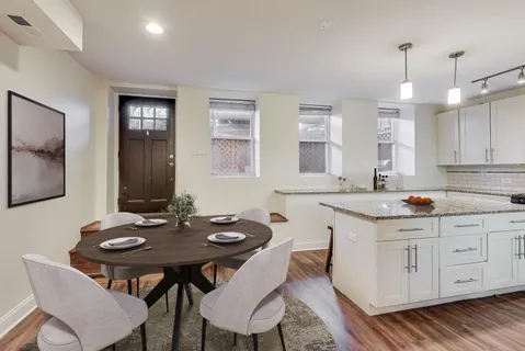 $399,000 | 1855 North Damen Avenue, Unit G, Chicago, IL 60622