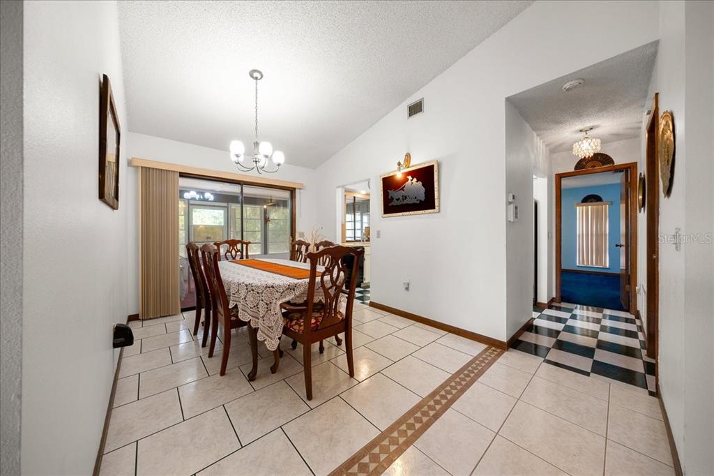 17371 Southwest 26th Terrace Road Ocala, FL 34473 - Photo 8 of 53 Gallery Image 8