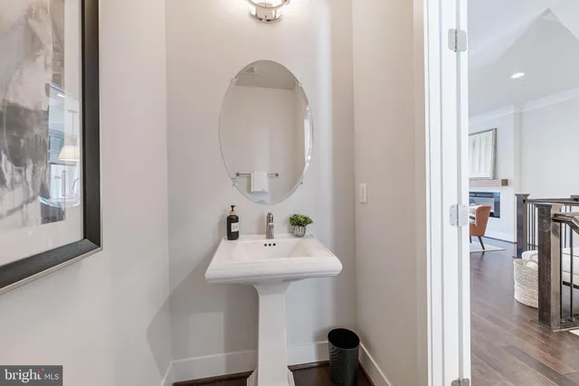 $1,100,000 | 11695 Sunrise Square Place, Reston, VA 20191