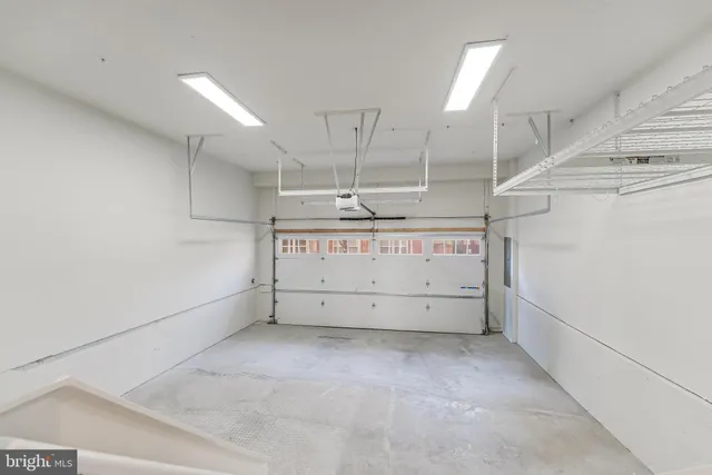 $1,100,000 | 11695 Sunrise Square Place, Reston, VA 20191