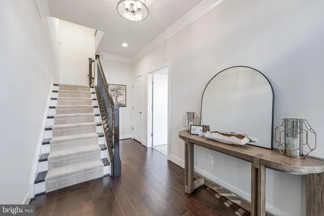 $1,100,000 | 11695 Sunrise Square Place, Reston, VA 20191