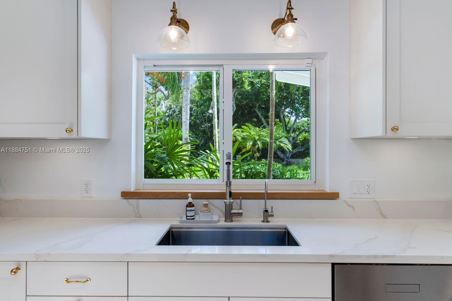 6140 Southwest 121st Street Pinecrest, FL 33156 - Photo 22 of 65