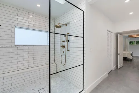 $3,890,000 | 6140 Southwest 121st Street, Pinecrest, FL 33156