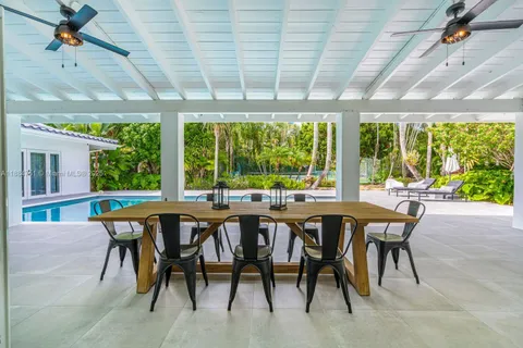 $3,890,000 | 6140 Southwest 121st Street, Pinecrest, FL 33156