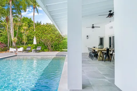 $3,890,000 | 6140 Southwest 121st Street, Pinecrest, FL 33156