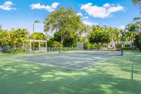 $3,890,000 | 6140 Southwest 121st Street, Pinecrest, FL 33156