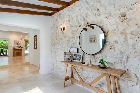 $3,890,000 | 6140 Southwest 121st Street, Pinecrest, FL 33156