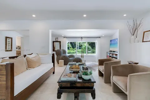 $3,890,000 | 6140 Southwest 121st Street, Pinecrest, FL 33156