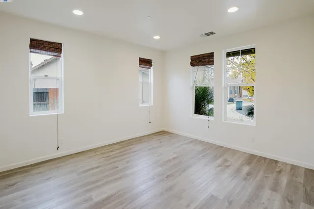 $549,000 | 941 Haycastle Court, Newman, CA 95360