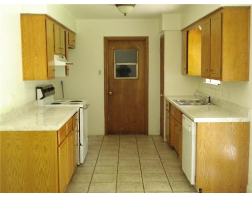 1112 Westcliff Drive Portland, TX 78374 - Photo 3 of 9 a bathroom with a sink and a mirror
