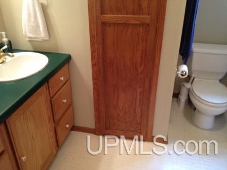 N9239 South Range Road Ironwood, MI 49938 - Photo 7 of 17