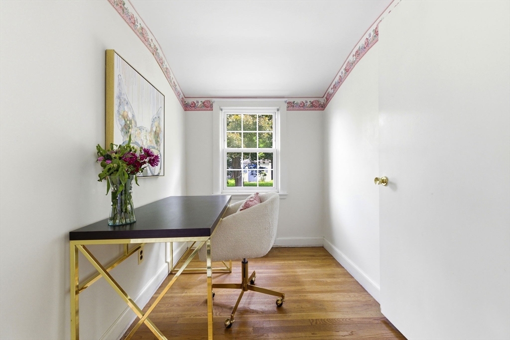 231 Moss Hill Road Boston, MA 02130 - Photo 20 of 34