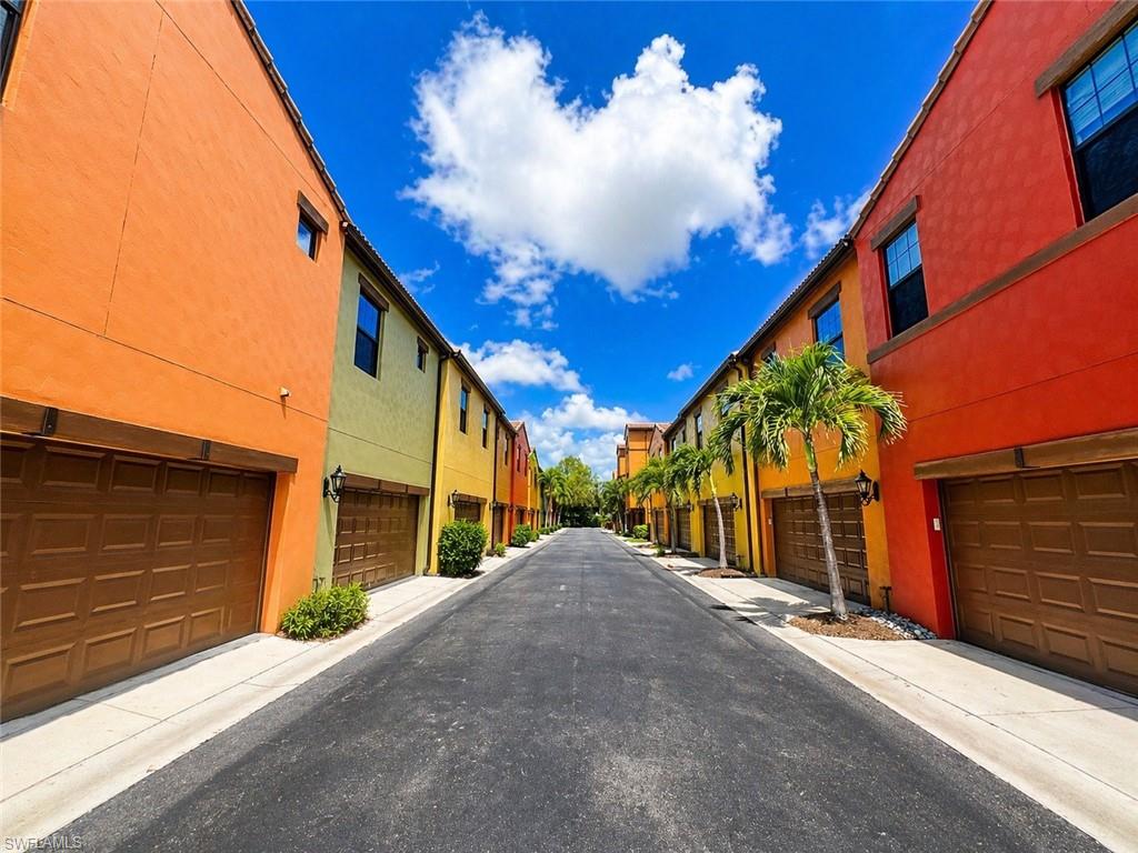 9073 Rialto Street, Unit 6002 Naples, FL 34113 - Photo 25 of 48 garage entrance