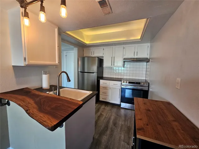 $1,395 | 144 West Rockrimmon Boulevard, Unit 203, Colorado Springs, CO 80919