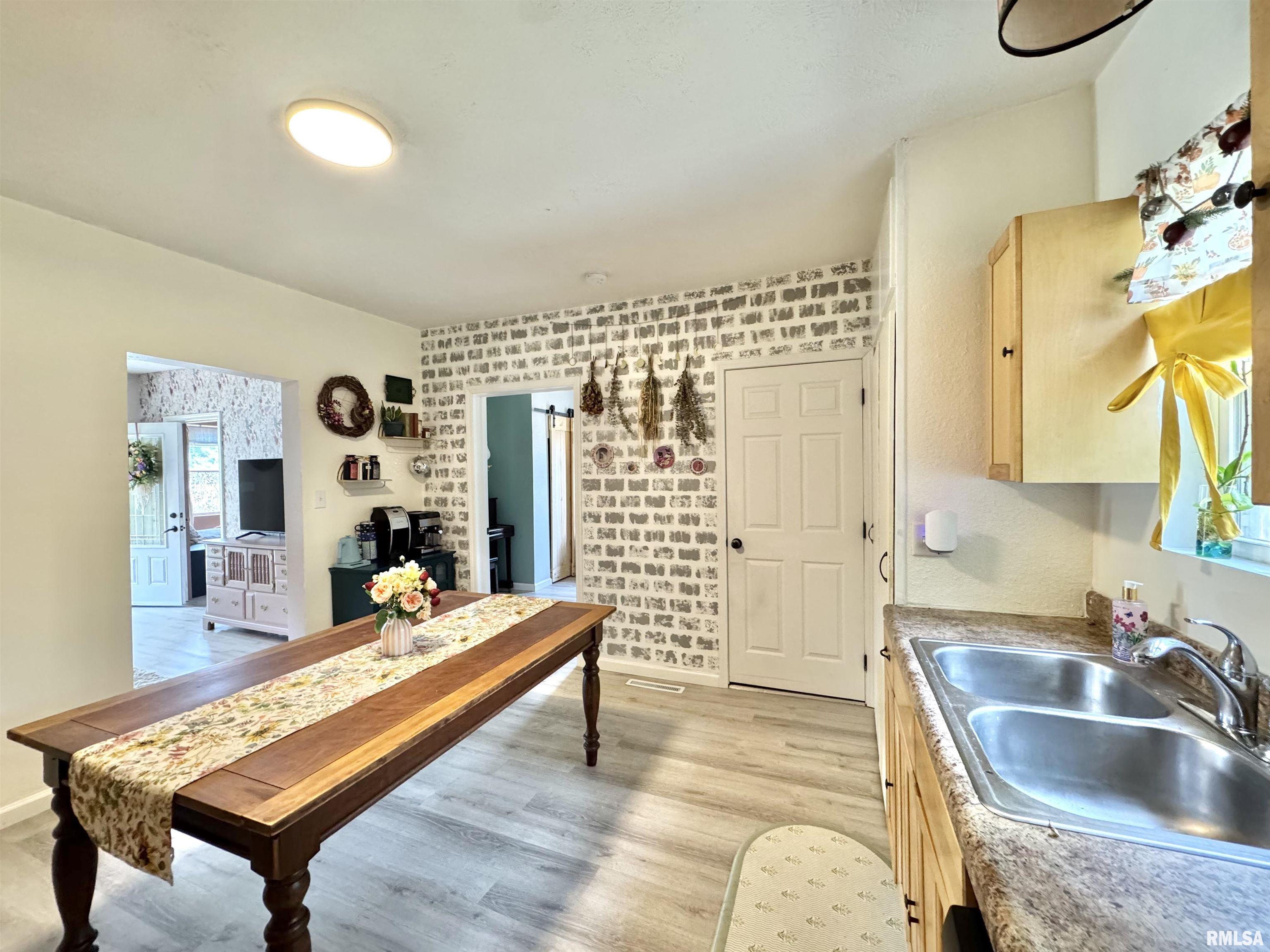 1205 West Adams Street Herrin, IL 62948 - Photo 8 of 26