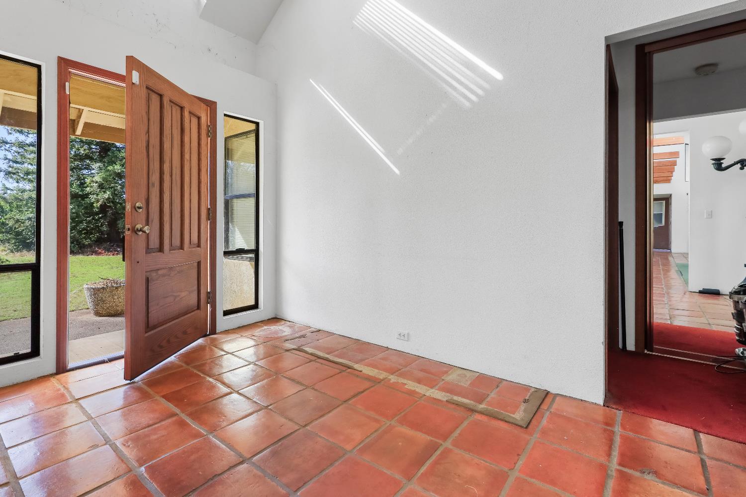 9537 Alta Mesa Road Wilton, CA 95693 - Photo 26 of 33 a view of a room with a large window