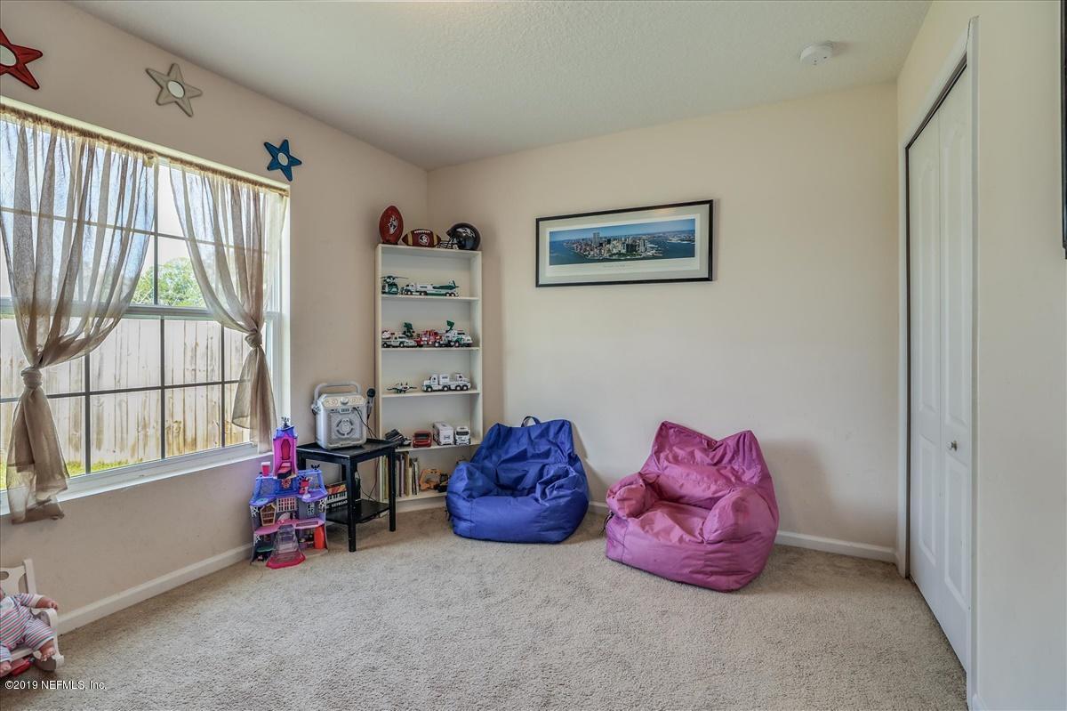 105 Fallen Timber Way St. Augustine, FL 32084 - Photo 4 of 22 04-Living Room