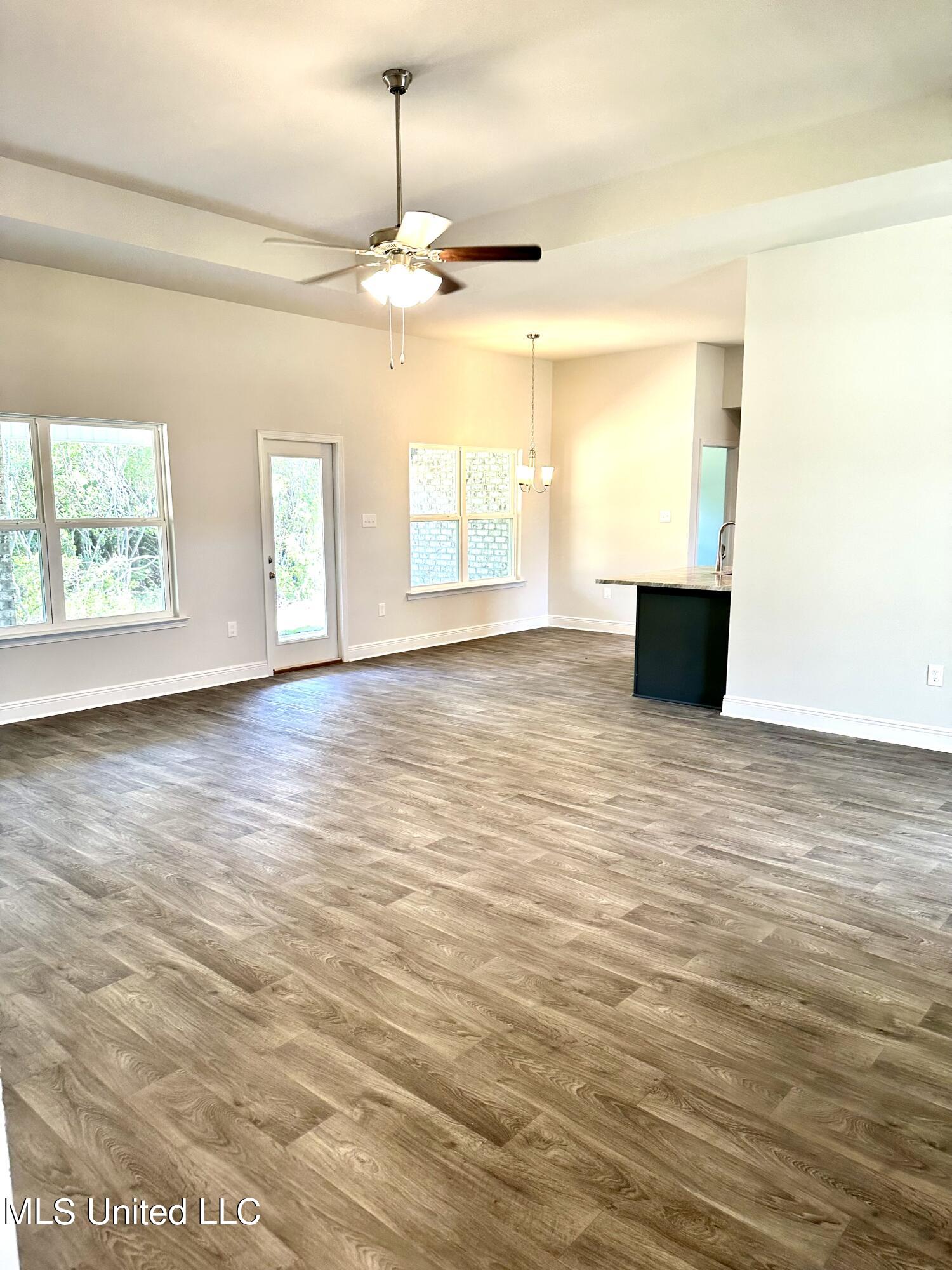 6211 Roxanne Way Biloxi, MS 39532 - Photo 15 of 62 IMG_0986