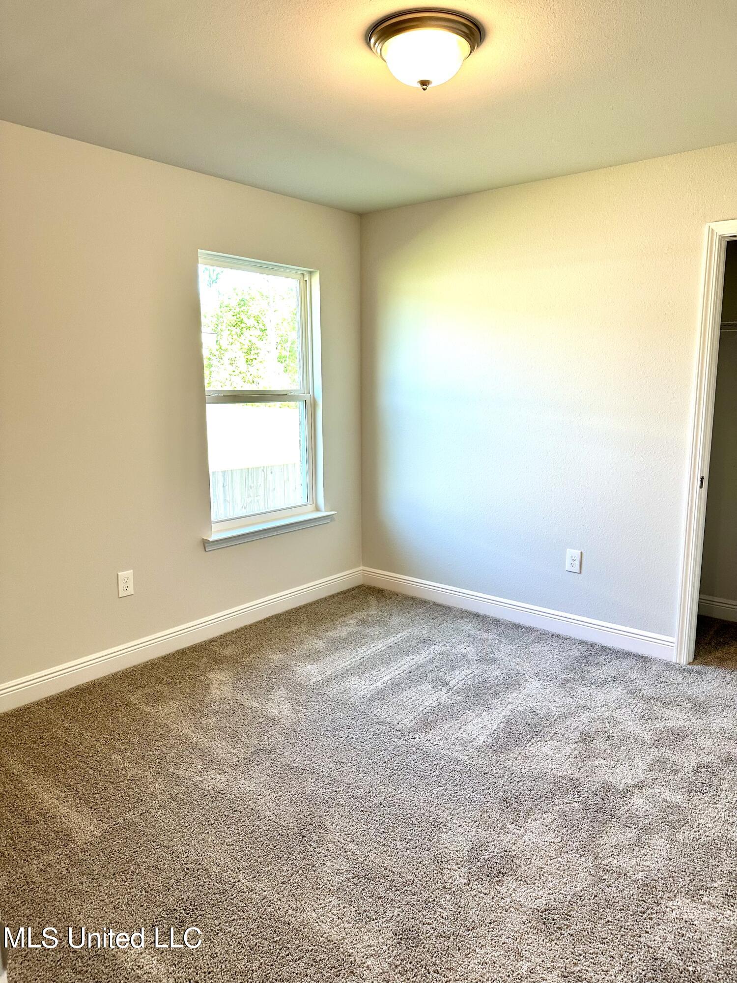 6211 Roxanne Way Biloxi, MS 39532 - Photo 16 of 62 IMG_0985