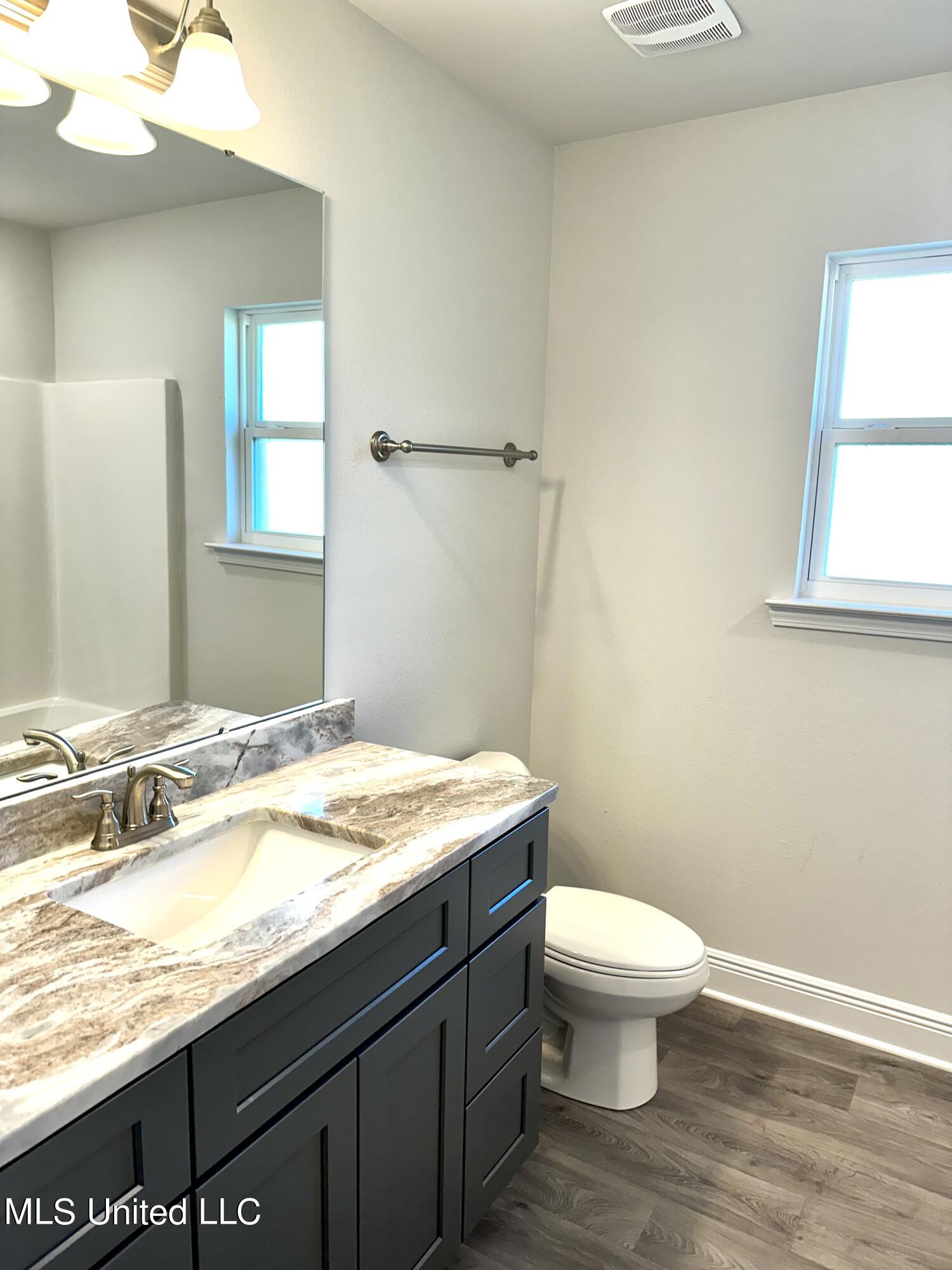 6211 Roxanne Way Biloxi, MS 39532 - Photo 20 of 62 IMG_0983