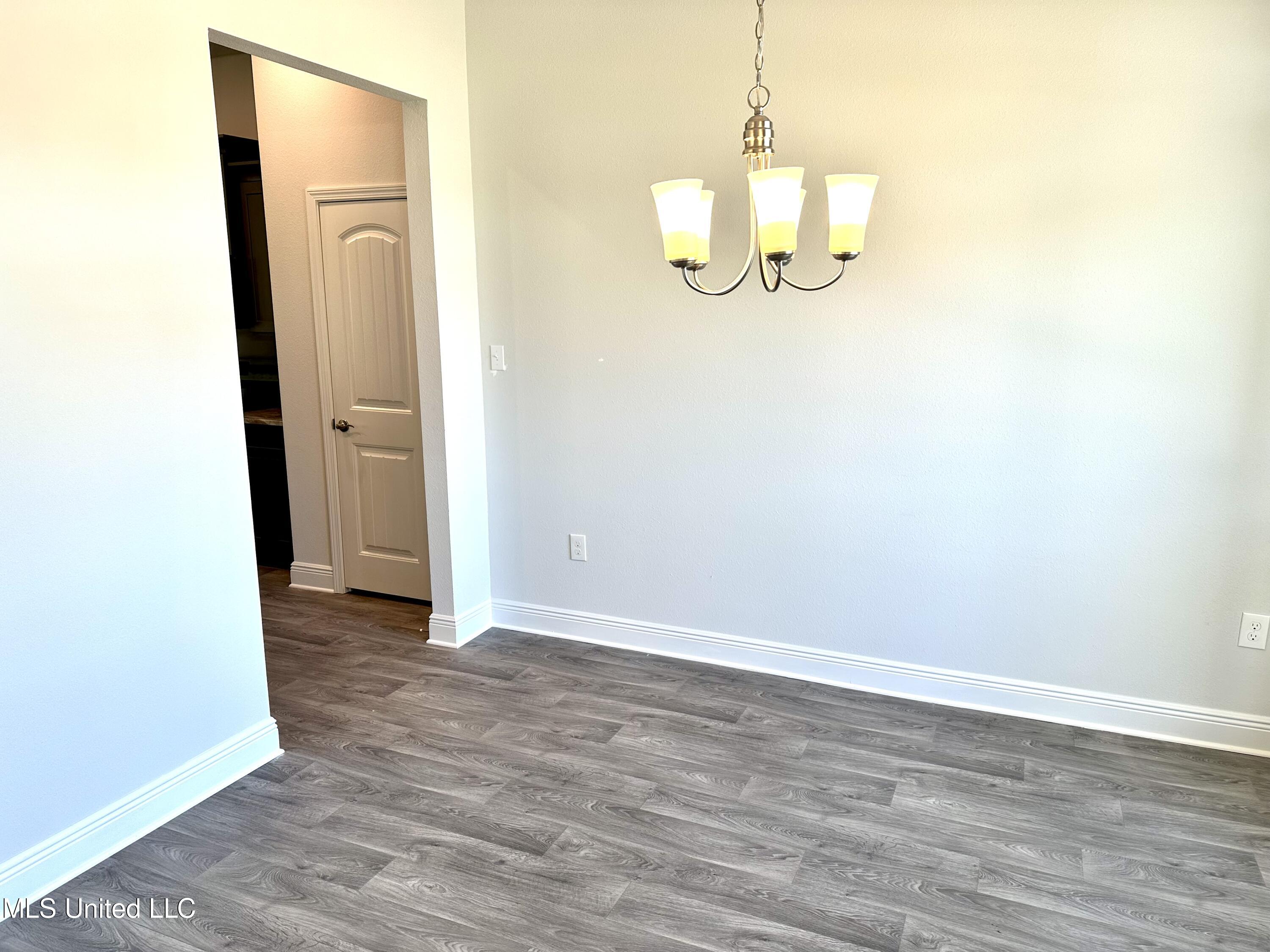 6211 Roxanne Way Biloxi, MS 39532 - Photo 38 of 62 IMG_0961