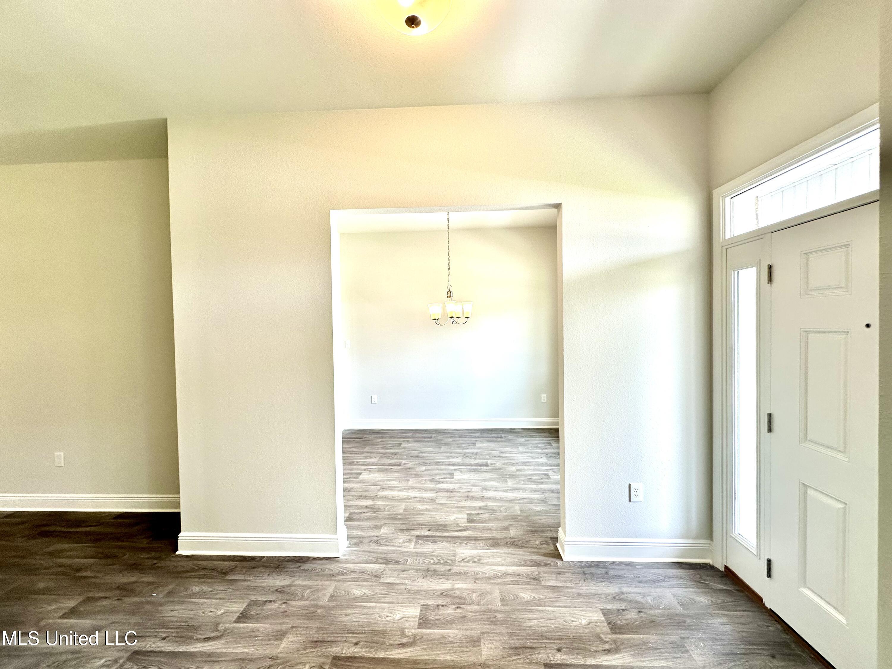 6211 Roxanne Way Biloxi, MS 39532 - Photo 50 of 62 IMG_1286