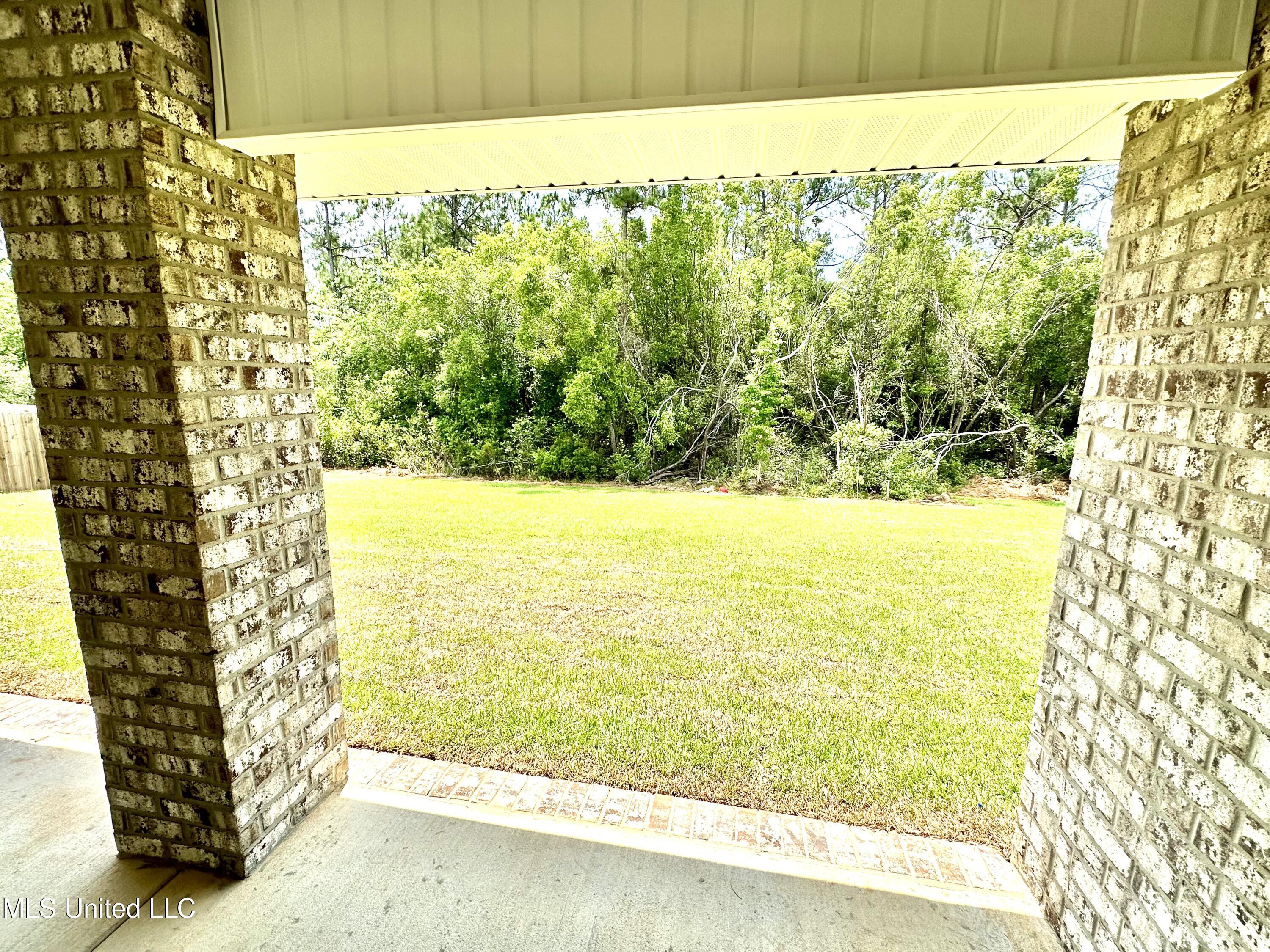 6211 Roxanne Way Biloxi, MS 39532 - Photo 60 of 62 IMG_1320