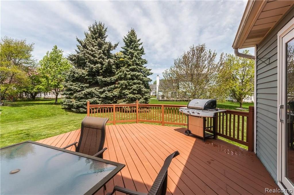 231 Arlington Drive Rochester Hills, MI 48307 - Photo 28 of 29