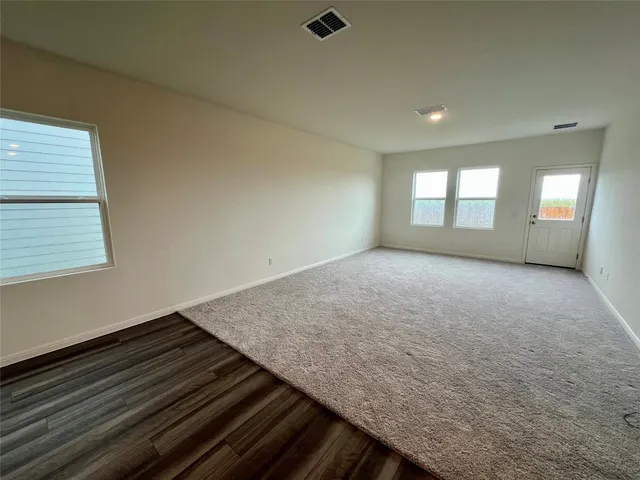 $2,250 | 509 Lagoon Drive, Maxwell, TX 78656