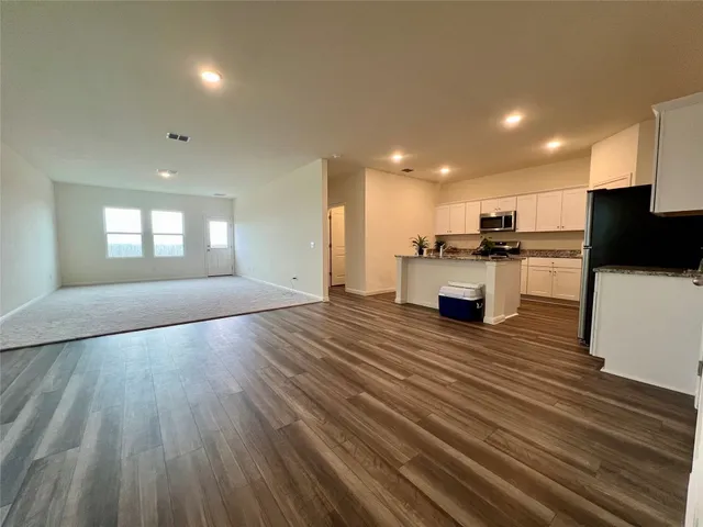 $2,250 | 509 Lagoon Drive, Maxwell, TX 78656