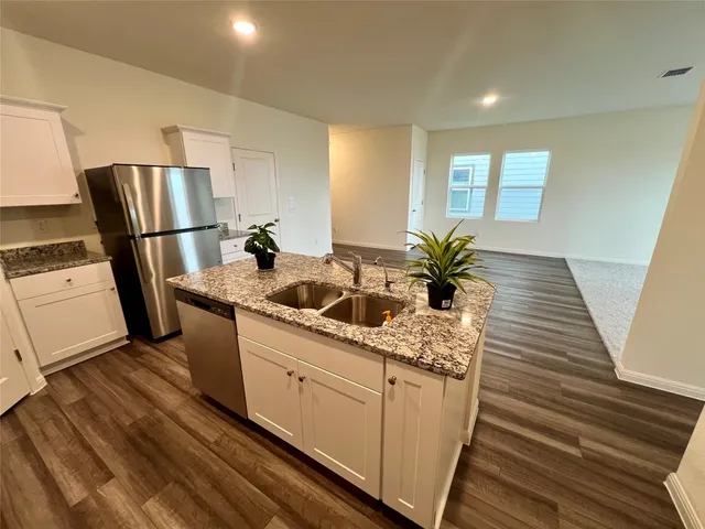 $2,250 | 509 Lagoon Drive, Maxwell, TX 78656