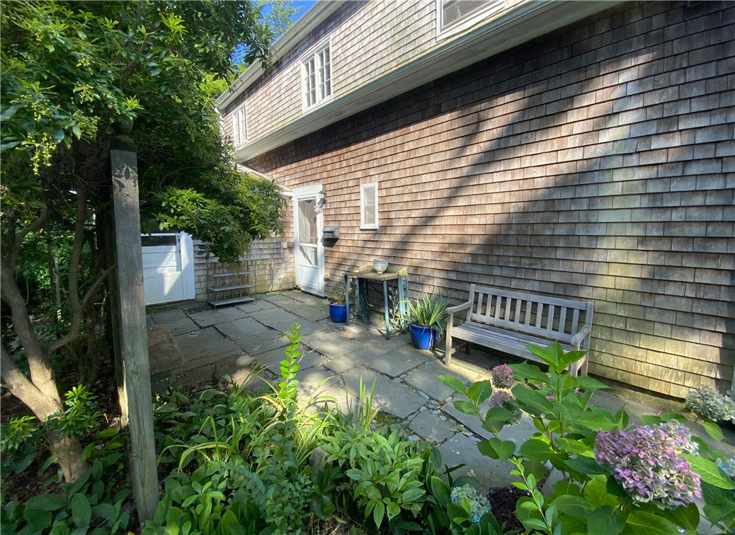 40 Catherine Street Newport, RI 02840 - Photo 22 of 24