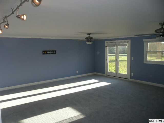 200 Barrier Farms Road Midland, NC 28107 - Photo 14 of 16