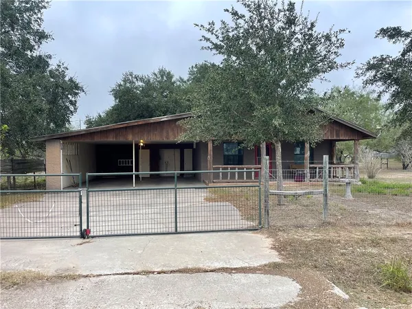 $89,500 | 604 West Holland Street, Falfurrias, TX 78355