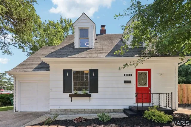 $285,000 | 1088 Key W Avenue, Webster Groves, MO 63119