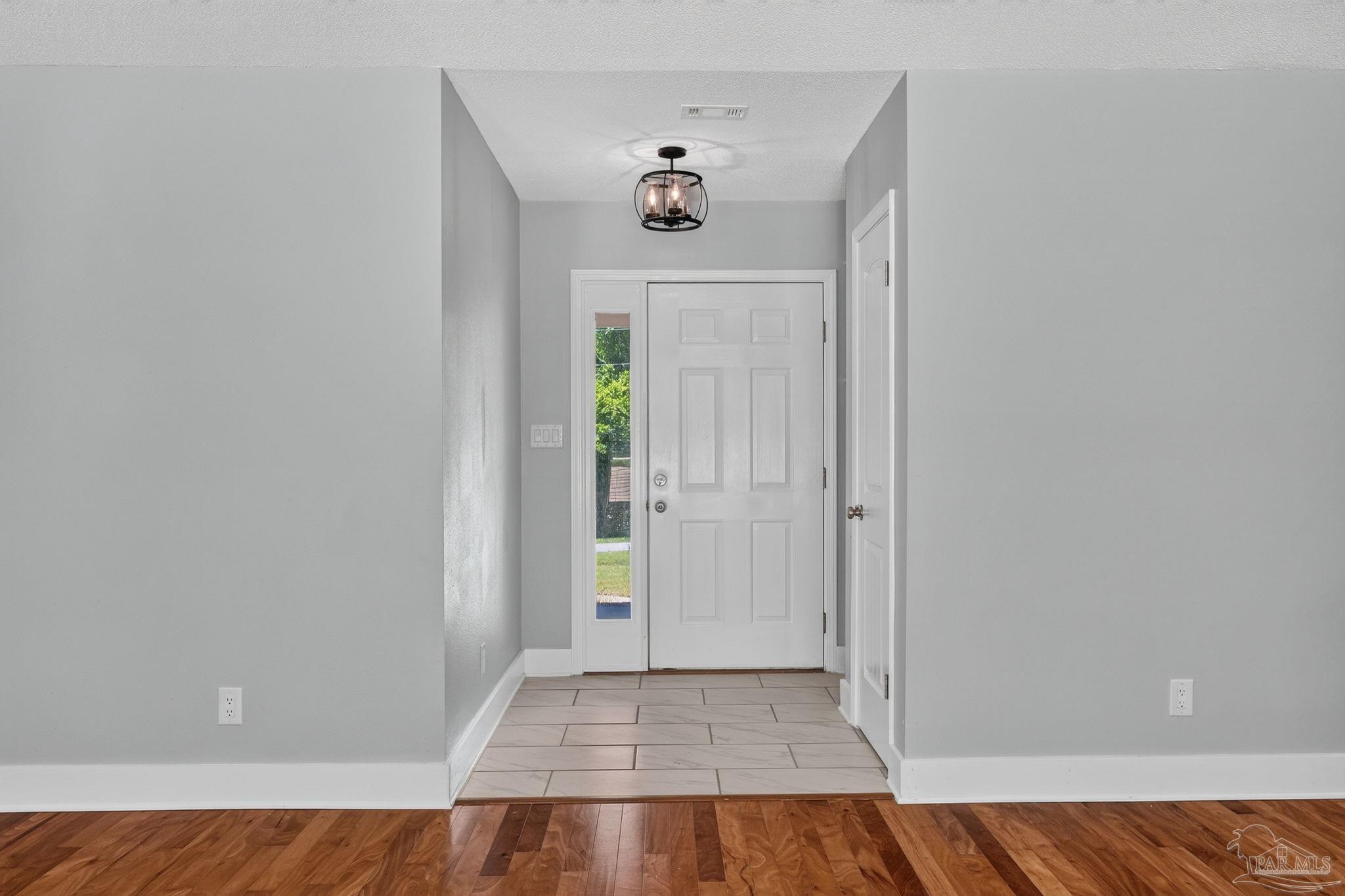 717 Tara Road Pensacola, FL 32534 - Photo 5 of 56 Gallery Image 5
