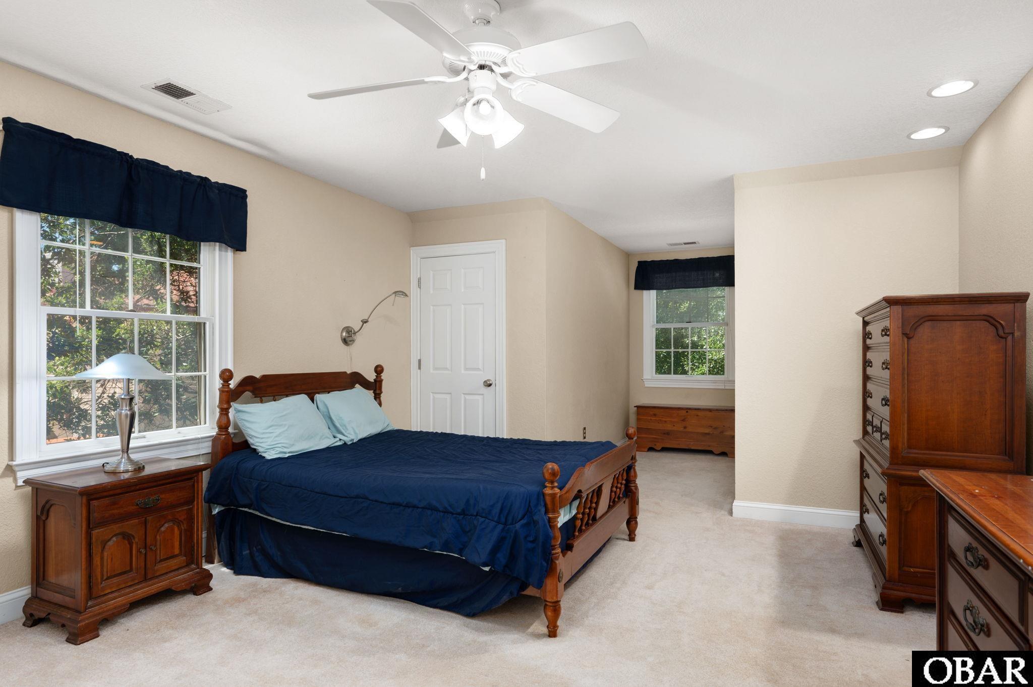 6021 Martins Point Road, Unit 31 Kitty Hawk, NC 27949 - Photo 29 of 50 Bedroom